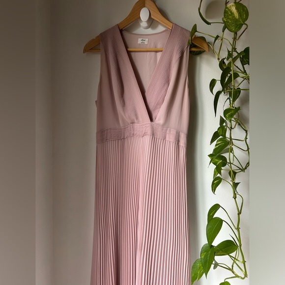 Aritzia Wilfred Julianne Dress - Picture 2 of 5